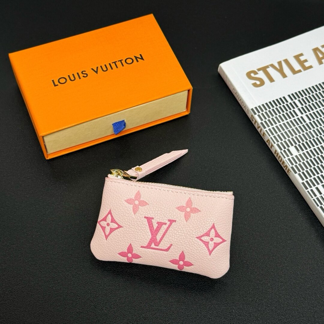 LV card wallet 7